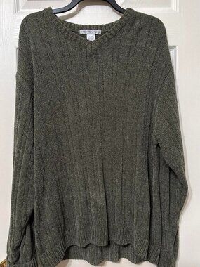 Olive green cable knit sweater #knitwear #winterwear